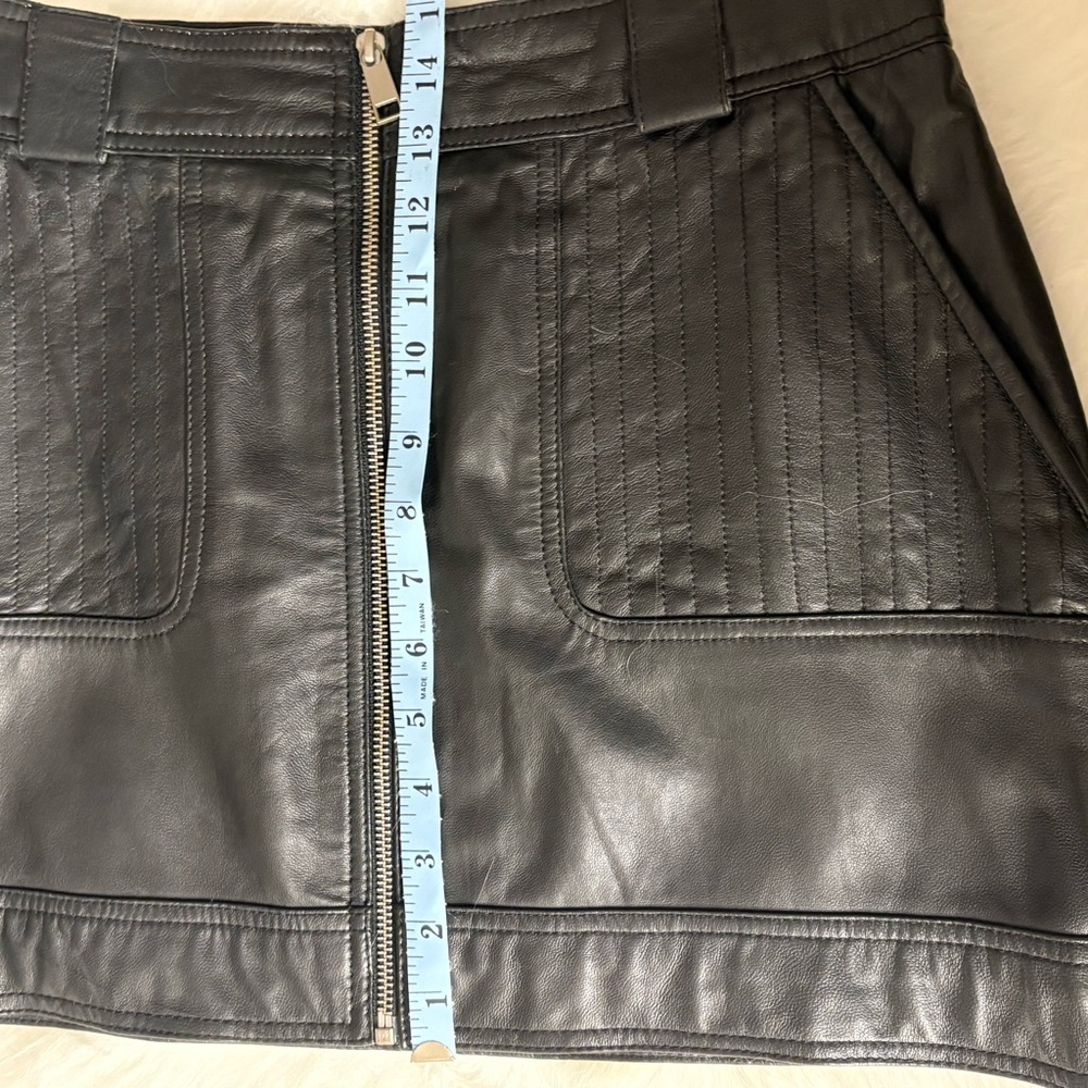 Topshop Black Zippered Mini Skirt - Picture 3 of 6